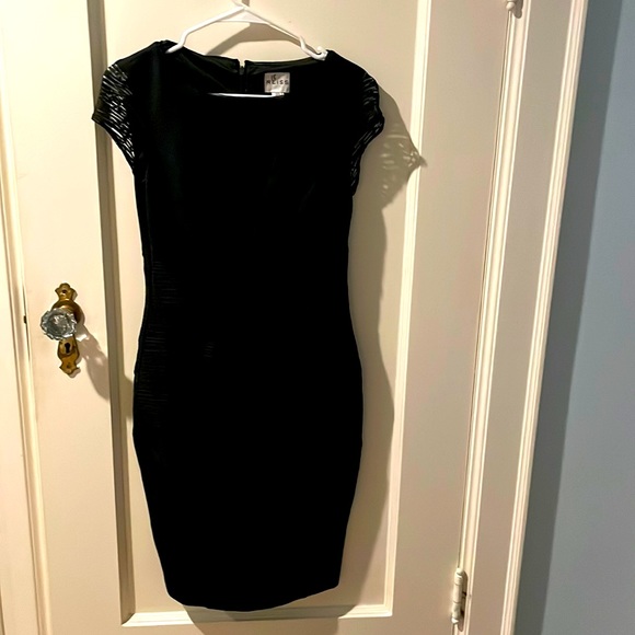Black dress.  Viscose stretch.  From fitting. - Picture 1 of 5